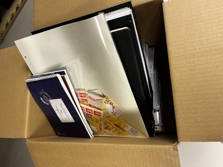 Stamp of France » Carnets 1960-2018, dans un carton forte accumulation de plusieurs