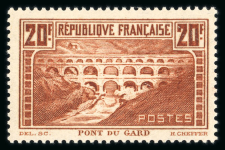 Stamp of France » Émissions à partir de 1900 1929, Pont du Gard Y&T n°262, 20f chaudron au type