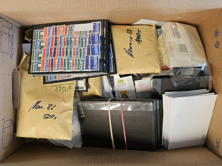 Stamp of Large Lots and Collections All World : 1900-2010, "the Internet retailer dream"