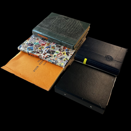 Stamp of Colonies françaises » Colonies Francaise Collections et Lots DOM-TOM : 1955-1995, dans un carton bel ensemble très