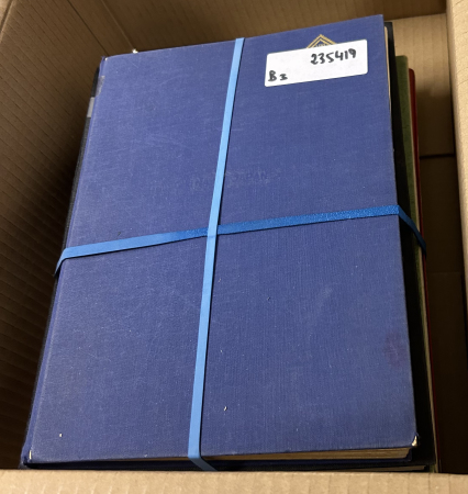 Stamp of China » Collections and Lots China 1897-2000 Larger duplication in 4 medium size stockbooks of all periods