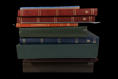 Stamp of France » Collections 1849-2005, dans un carton ensemble de plusieurs centaines