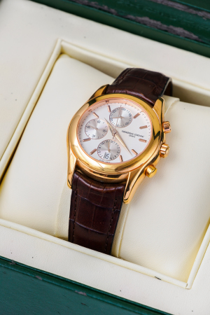 Stamp of Feldman International Auctions » Montres / Watches FREDERIQUE CONSTANT