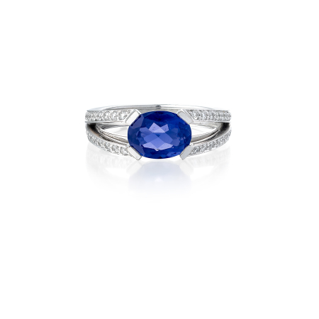 Stamp of Feldman International Auctions Bague iolite