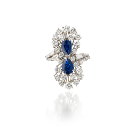 Stamp of Feldman International Auctions Bague saphirs et diamants