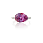 Stamp of Feldman International Auctions Bague spinelle