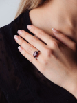 Stamp of Feldman International Auctions Bague spinelle