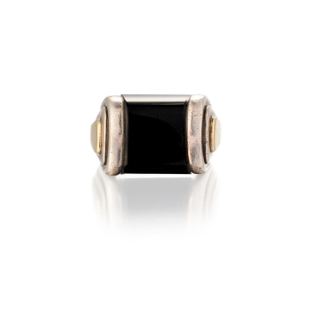 Stamp of Feldman International Auctions Bague onyx