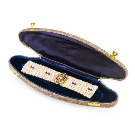 Stamp of Feldman International Auctions Collier ancien ras le cou perles