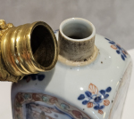 Stamp of Feldman International Auctions » Art d'Orient & d'Extrême-Orient / Asian & Oriental Art Chine. Paire de bouteilles montées en bronze doré. Epoque Kangxi (1662 - 1772). France. XIXème siècle