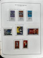 Stamp of Hungary 1871-1974 mint collection with plenty of imperforate issues, on pre-printed pages in 3 volumes + 1 volume with souvenir and minisheets