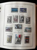 Stamp of France » Collections 1900-1993, dans deux reliures Moc collection majorité