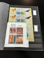 Stamp of Sri Lanka 1973-2015, extensive souvenir sheets mint n.h. collection,