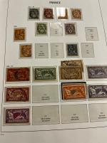 Stamp of France » Collections 1853-1992, un album Davo avec collection 1853-1950,