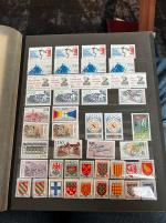 Stamp of France » Collections 1930-1997, dans un gros classeur ensemble type stock