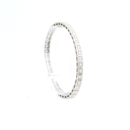 Bracelet tennis rivière en or gris 750 serti de 41 diamants