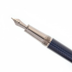 MONTBLANC Stylo-plume "Meisterstück Solitaire Doué Blue Hour" Classique
